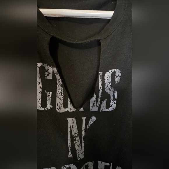 Women's tank top graphic Guns and Rosè. - Picture 3 of 6